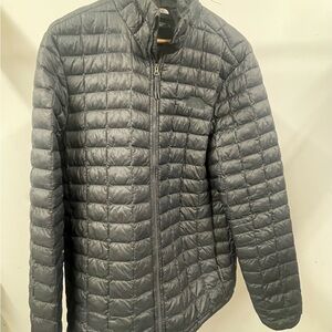 The North Face Men's Charcoal Puffer Jacket
